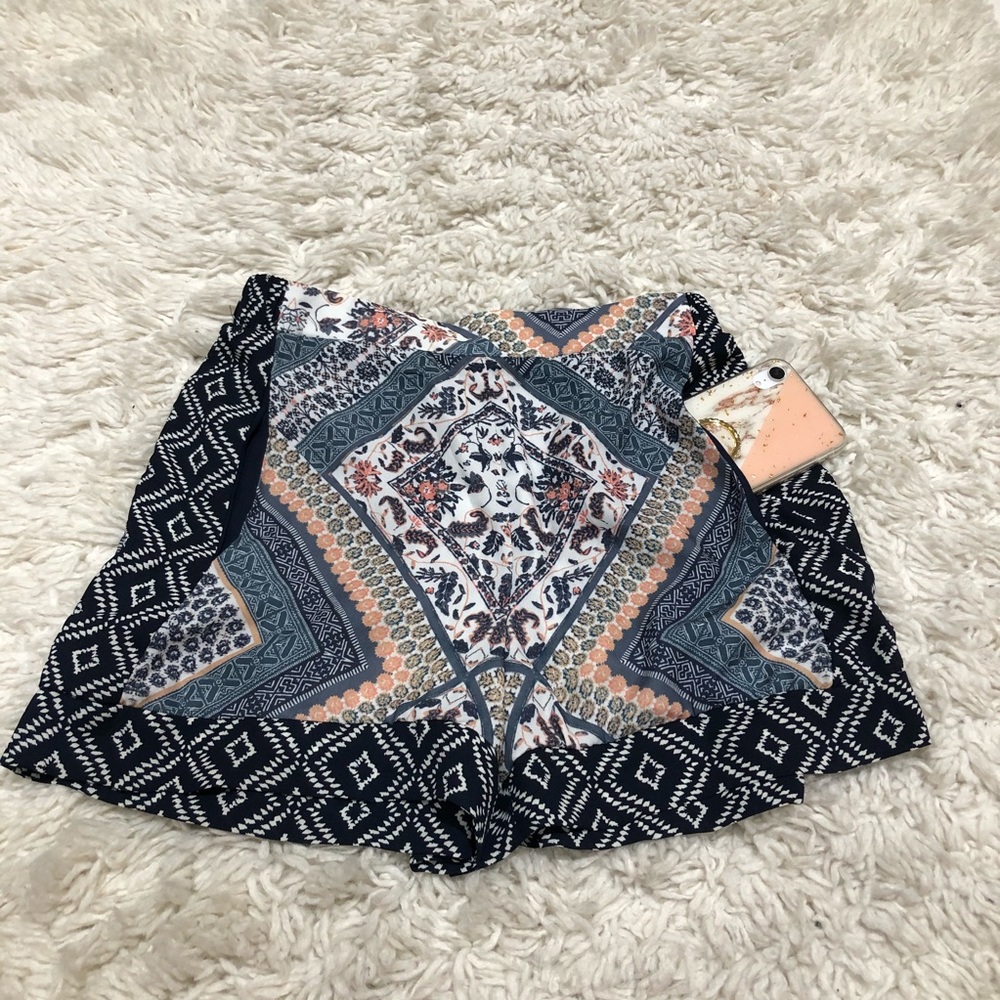 XHILARATION - Flare stretch shorts with pockets
